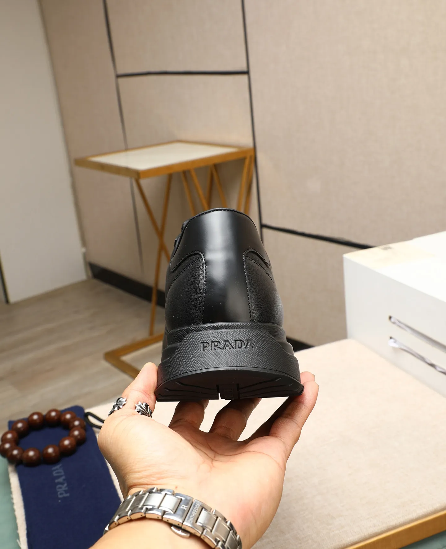 Men's shoes 💰540 🌹🌹[PRADA—Prada] 2025 latest model 🙈original replica! 👟👟👟Available here. The workmanship is top-notch. The upper is made from Italy. 🇮🇹Imported first-layer cowhide. ❗️Breathable genuine leather lining @Suitable for travel. The original version has an enlarged engraved sole, making it suitable for all kinds of travels, showing low-key luxury. Let quality speak for itself. Color: Size: 38-45